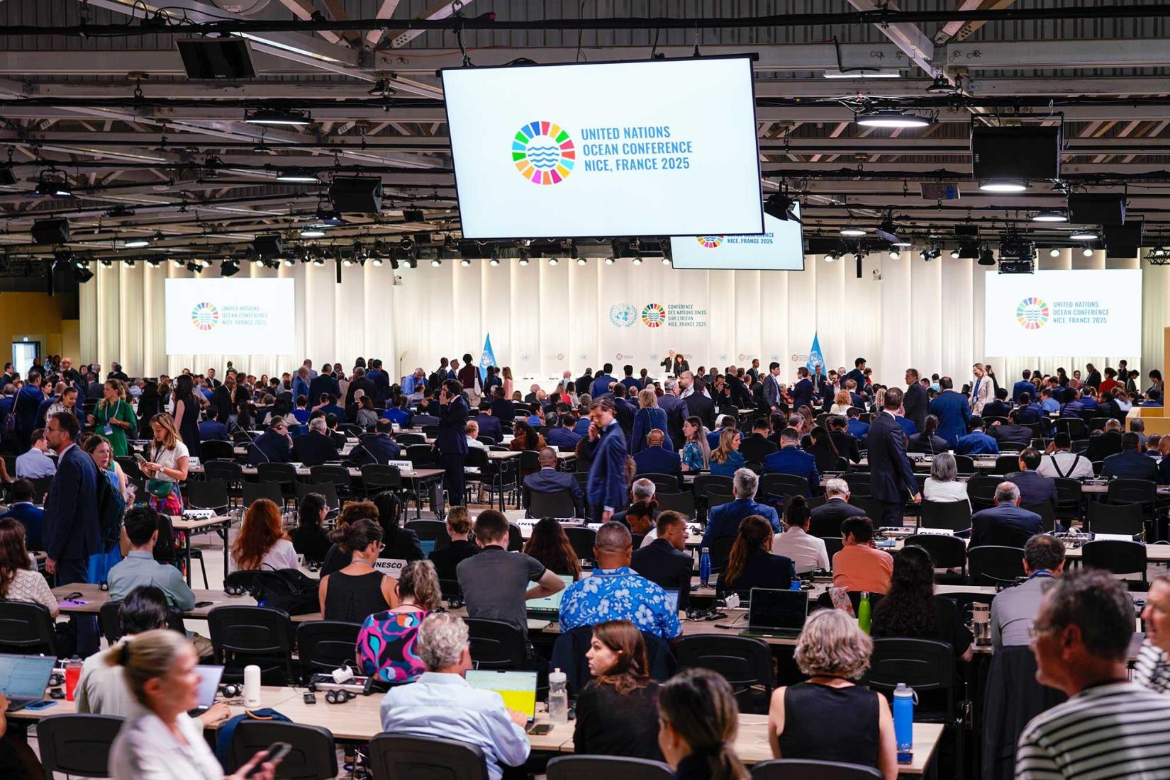La salle plénière de la troisième Conférence des Nations Unies sur l'océan (UNOC3) à Nice.